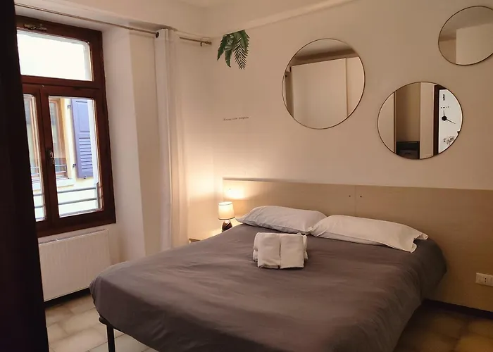 Ferienwohnung 1Dest - Downtown Balcony & View Riva del Garda
